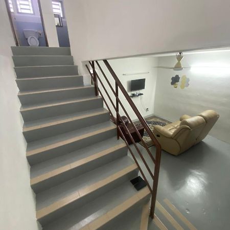 Cja Homestay Batu Kawan Simpang Ampat  Экстерьер фото